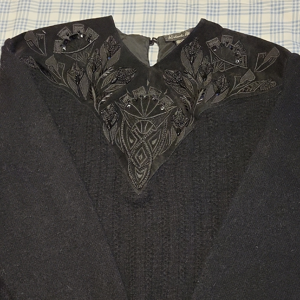 Black Embroidered V-Neck WOOLweater